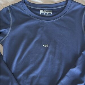 437 Cropped Activewear Long Sleeve, Size Medium, Brand New